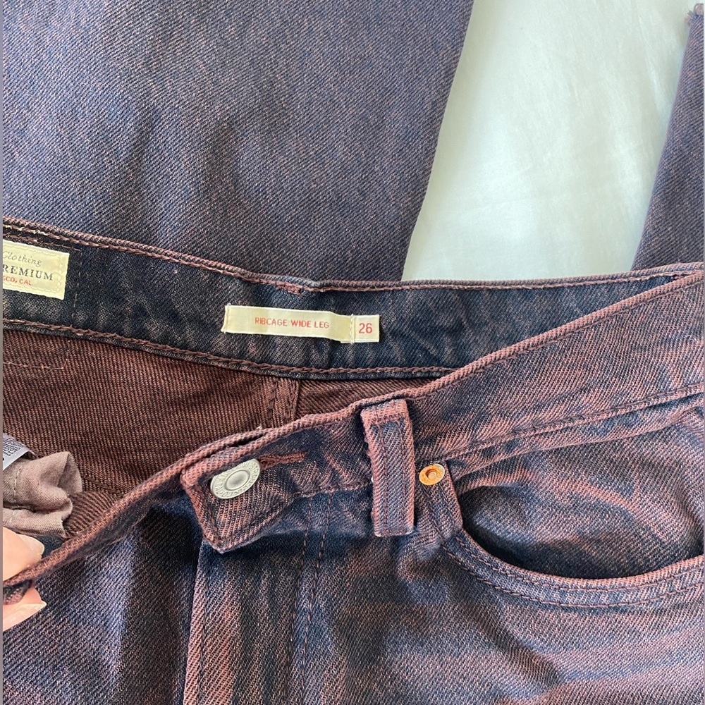 Levis Ribcage Jeans - Picture 3 of 8
